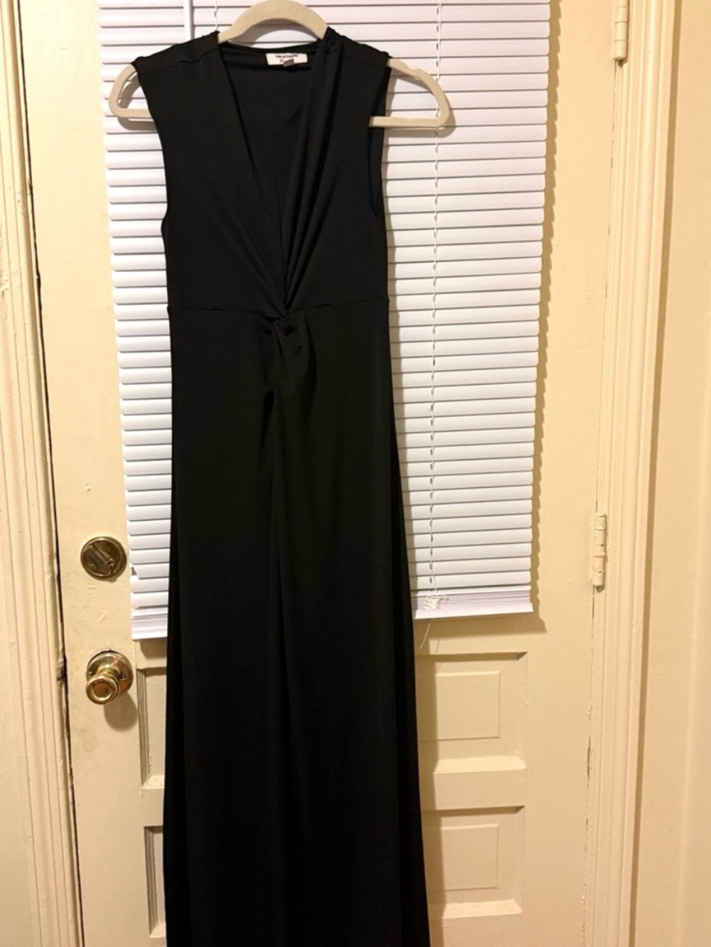 Old Navy Black Twist-Front Sleeveless Maxi Dress